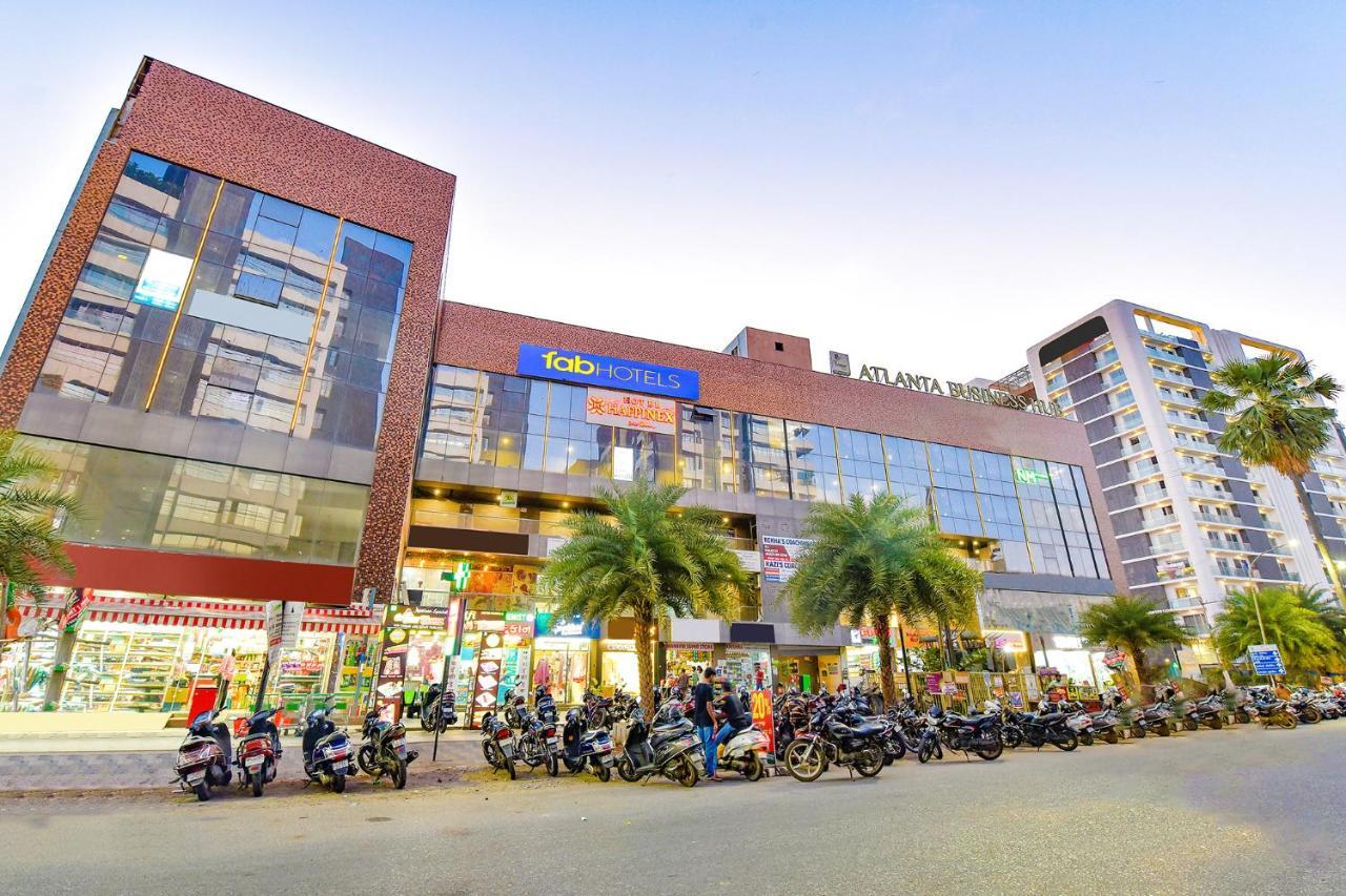 Fabhotel Happinex スーラト エクステリア 写真