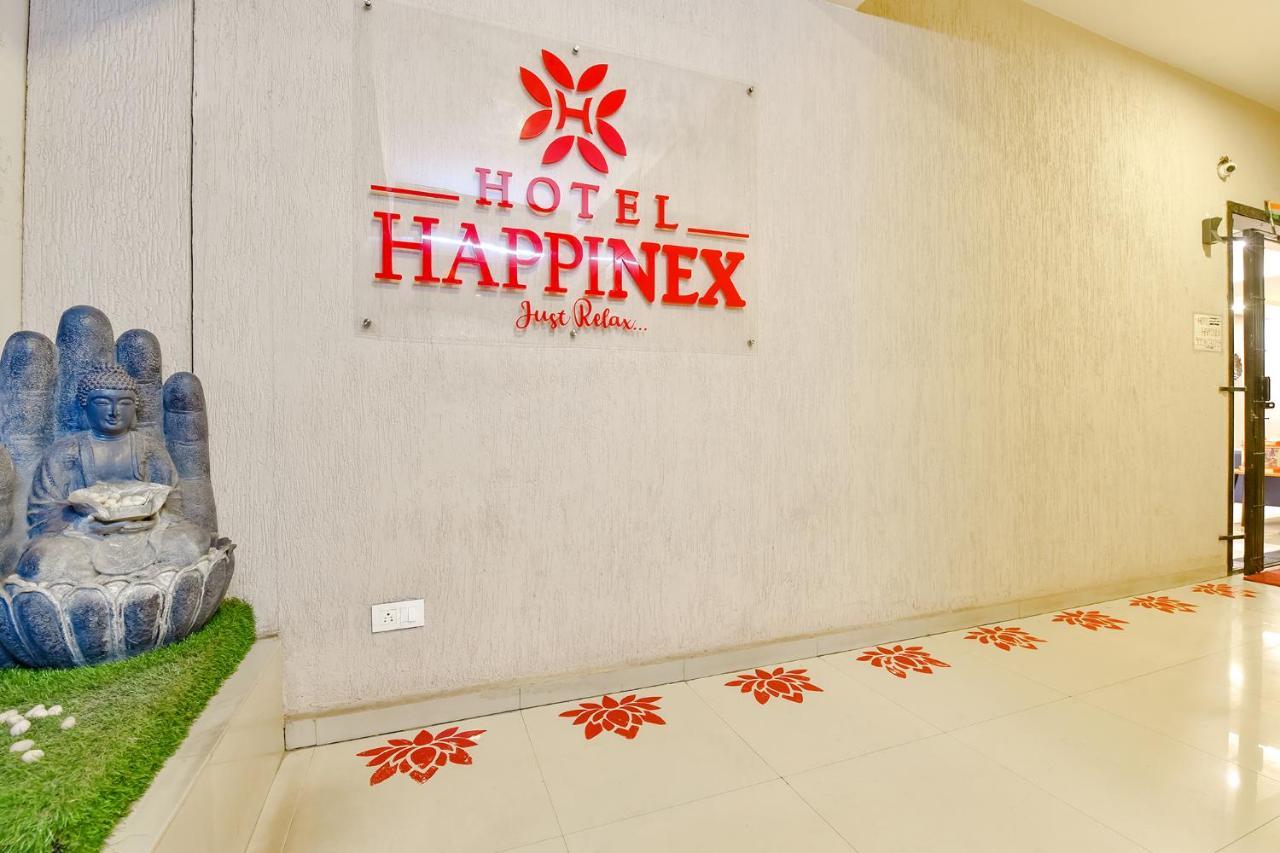 Fabhotel Happinex スーラト エクステリア 写真